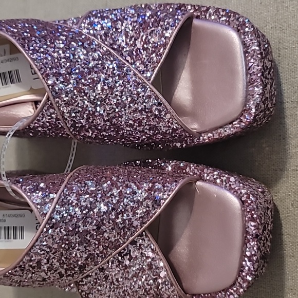 NWT!! Gianni Bini Platform Sandals - Picture 6 of 10